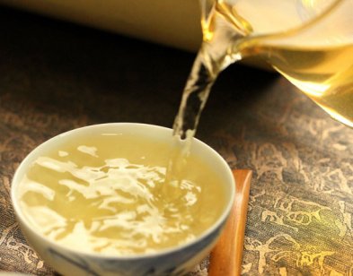 如何学习辨识普洱茶汤？